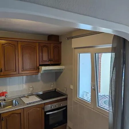Βίλα Lovely 3 Bed House On Complex *