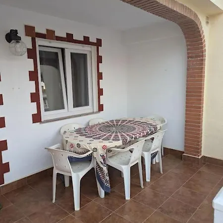 Villa Lovely 3 Bed House On Complex