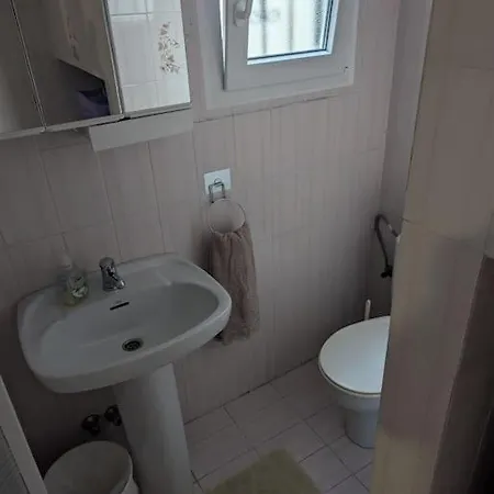 Villa Lovely 3 Bed House On Complex Torrevieja