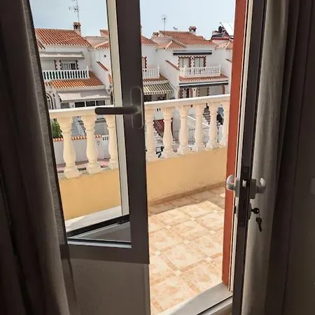 Lovely 3 Bed House On Complex Villa