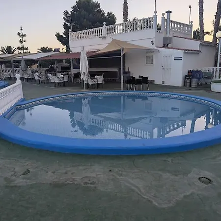 Villa Lovely 3 Bed House On Complex Torrevieja