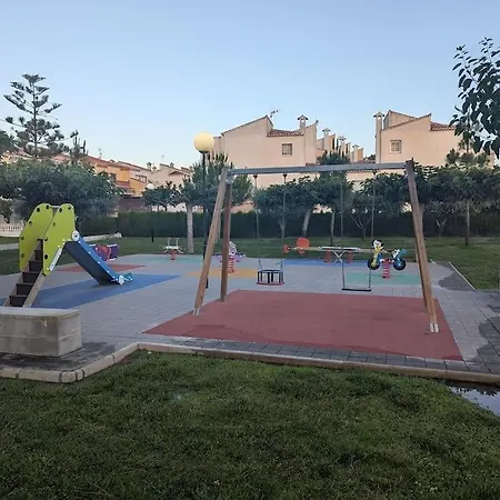 Lovely 3 Bed House On Complex Βίλα *